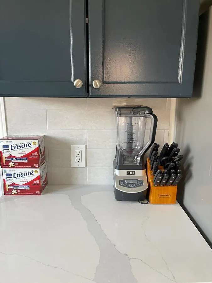 Charming One Bedroom Near Bramalea City Centre Brampton